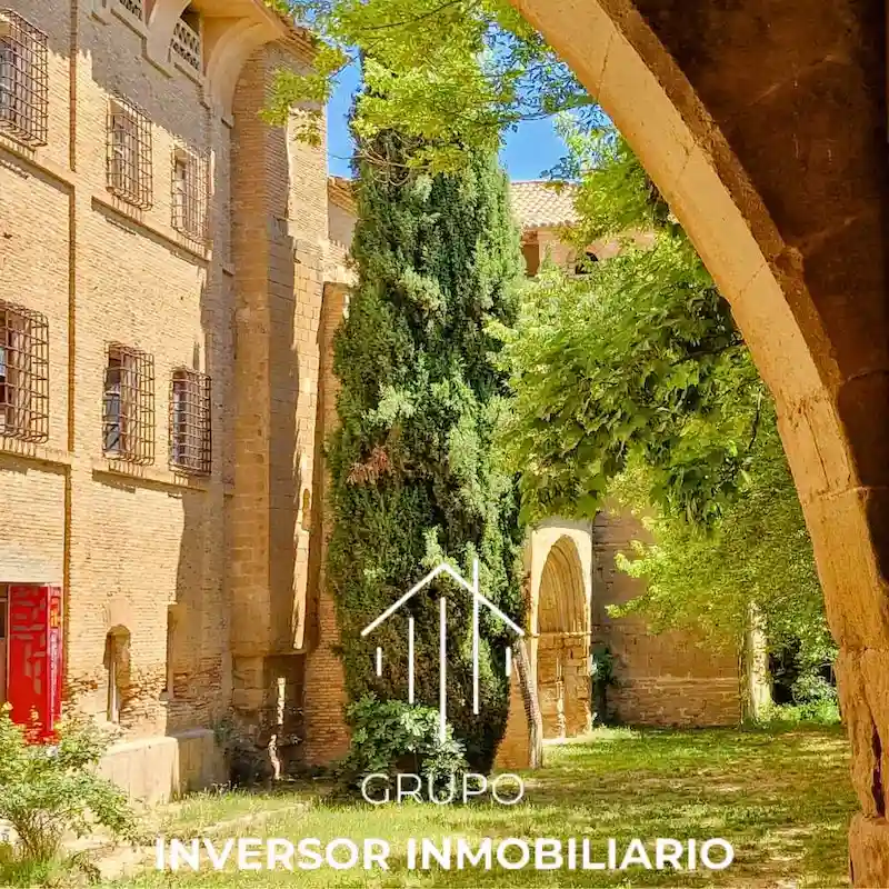 Monasterio en venta con proyecto hotel